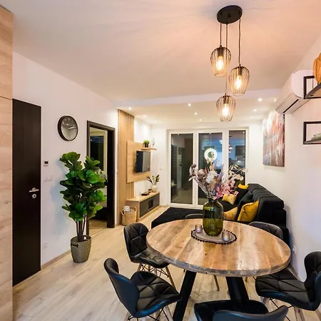 Blackwood '66 Apartmán Siófok