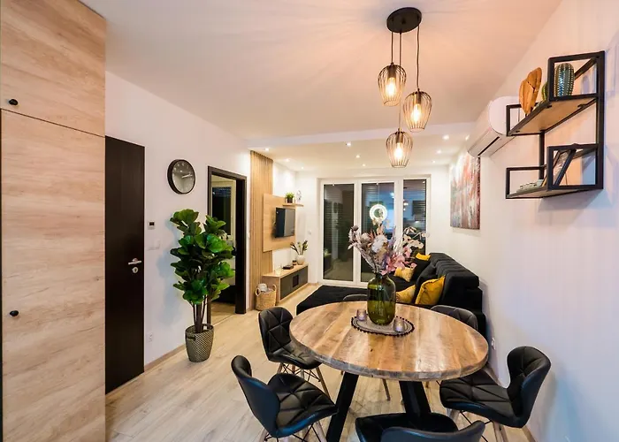 Blackwood '66 דירה שיופוק